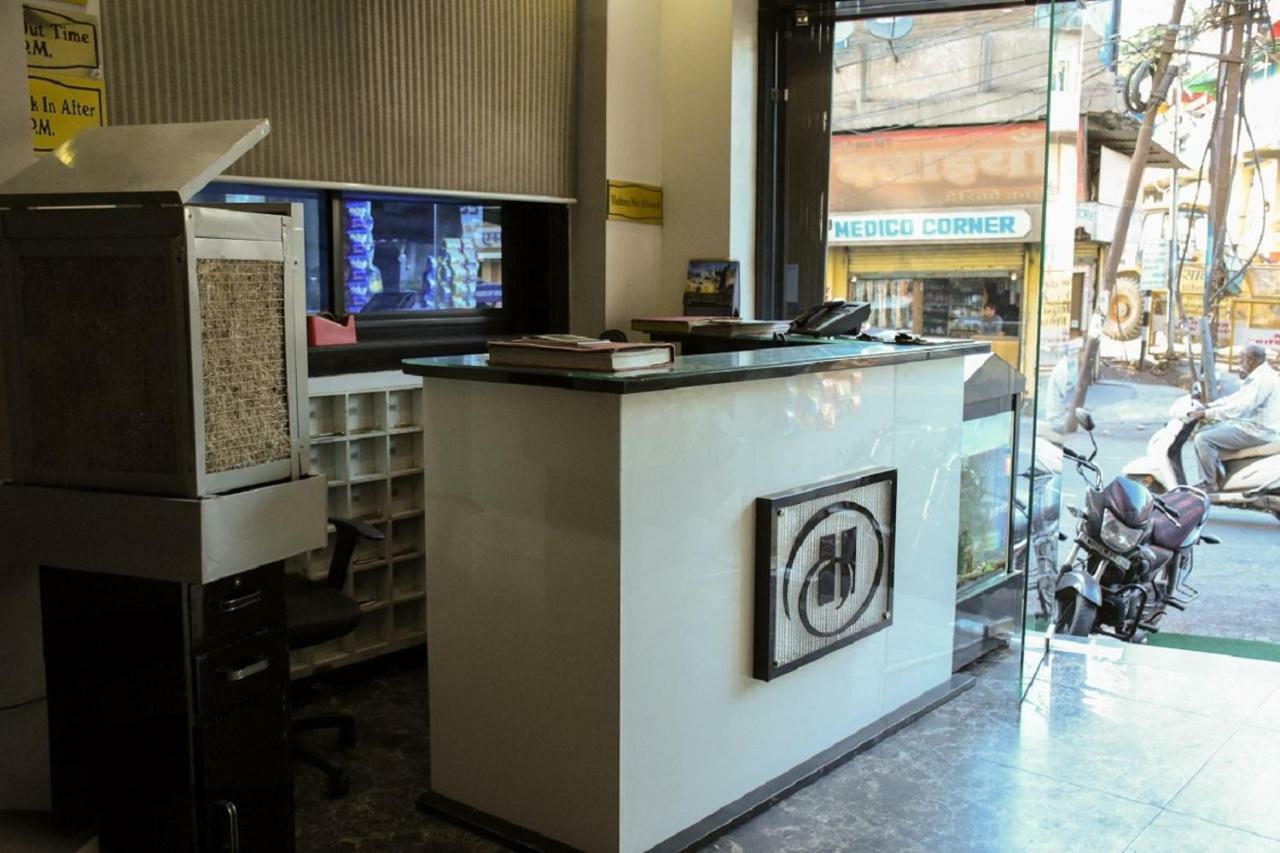 Hotel Dilip Indore Eksteriør bilde